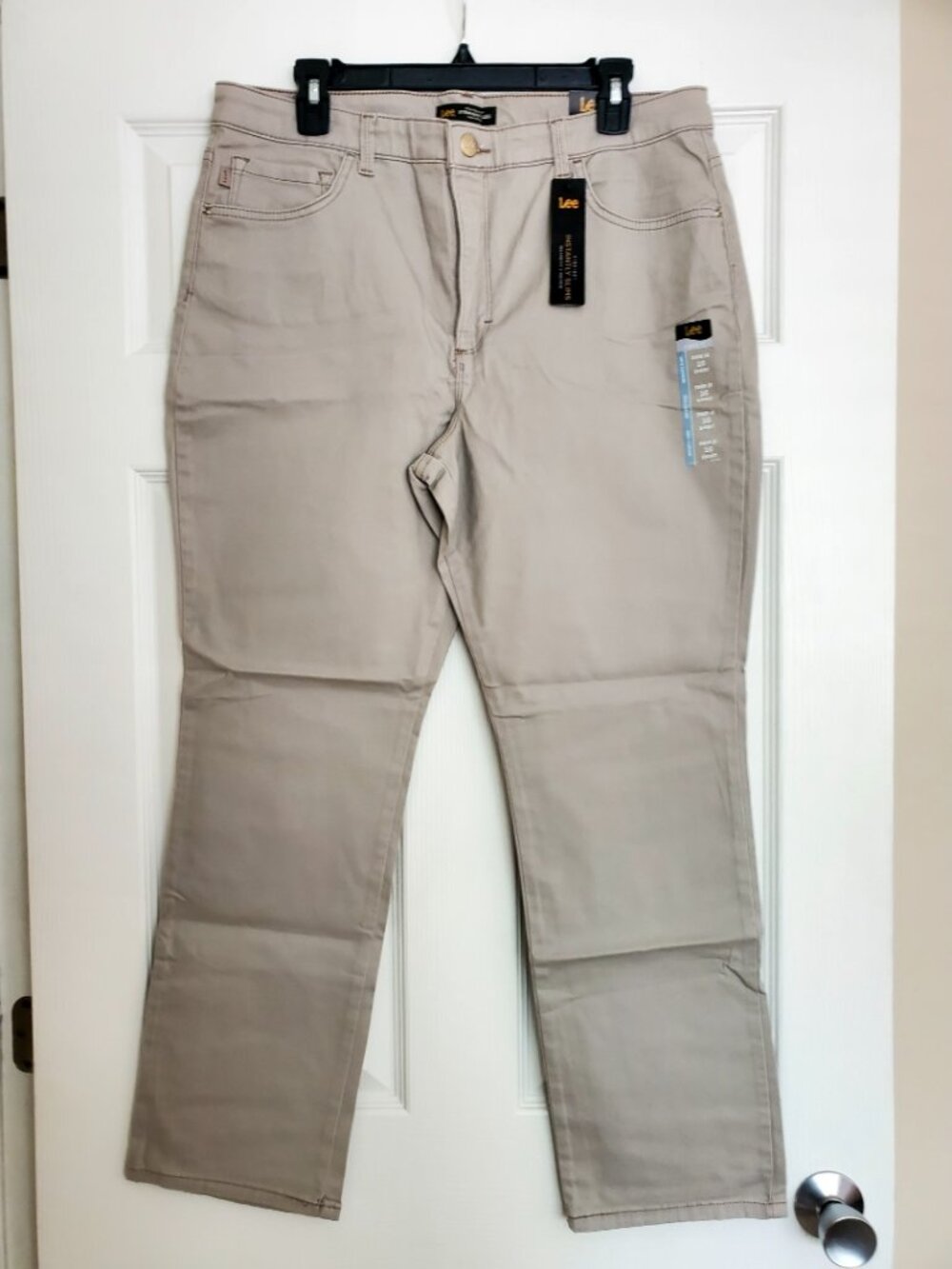 NWT Lee Straight Leg Instant Slim Pants (Size 16)